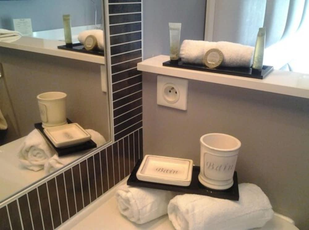 Hotel Du Golf Saint Lazare Limoges Bagian luar foto