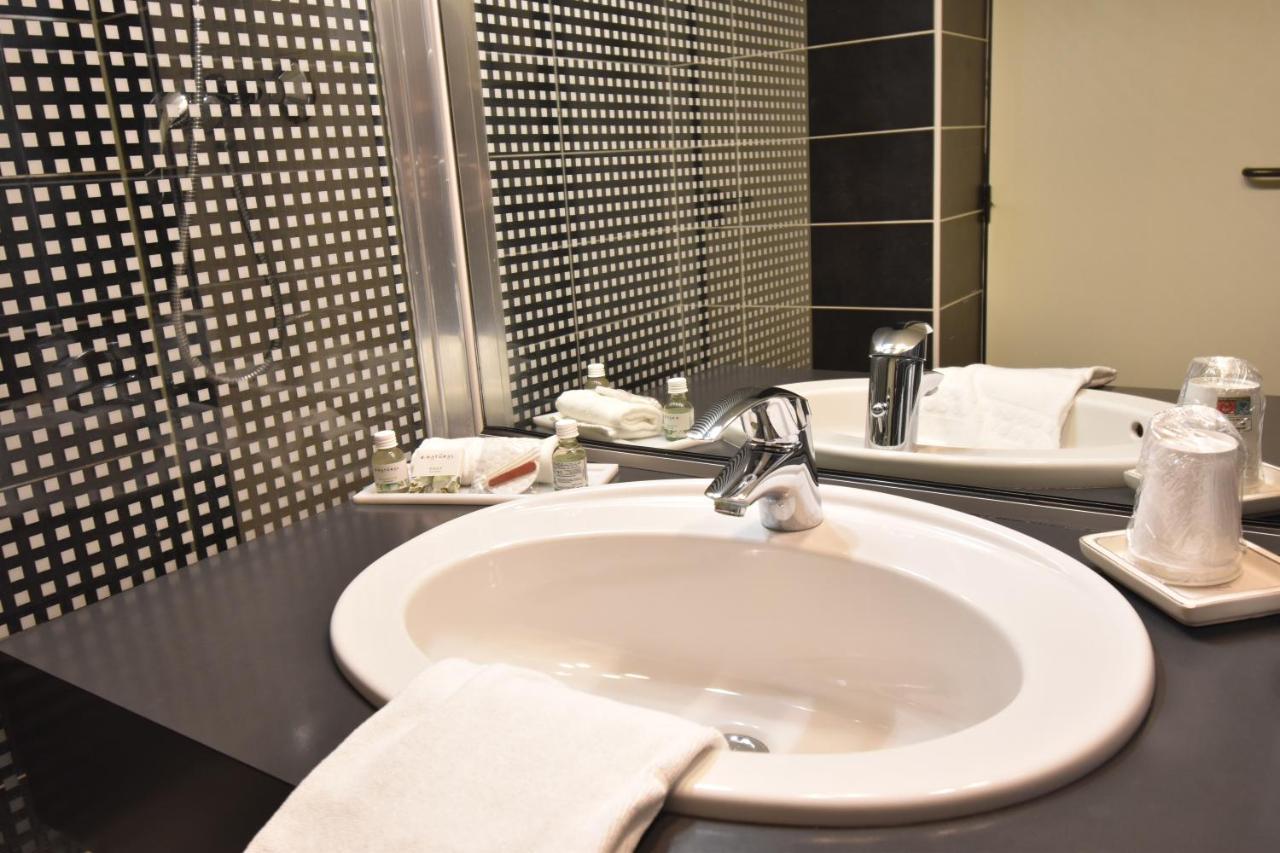 Hotel Du Golf Saint Lazare Limoges Bagian luar foto